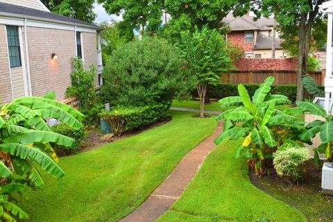 Photo of 2750 Holly Hall Street #1014, Houston, TX 77054 (MLS # 22511747)