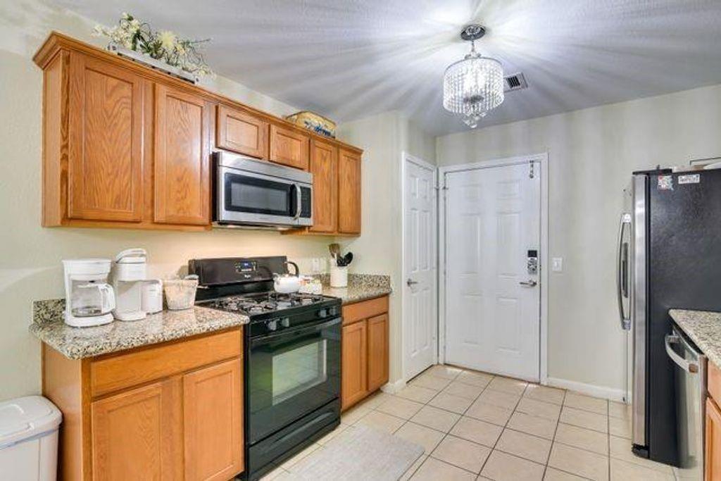 1206 4th Street