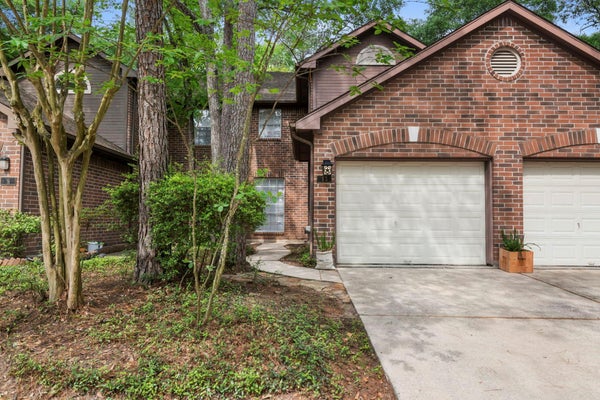 13 E WILLOWWOOD CT, SPRING, TX 77381 - Image 4979e7a4e19157e6c5e95a59c1a446cb/2824396801