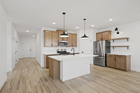 Photo of 444 East Rose Marie Lane, Montgomery, TX 77356 (MLS # 10580341)