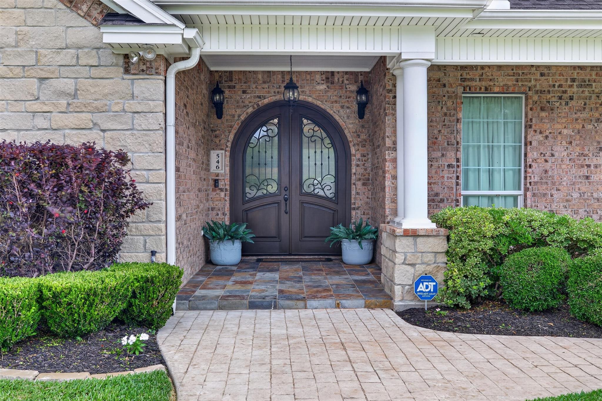 546 Meadowlark Lane
