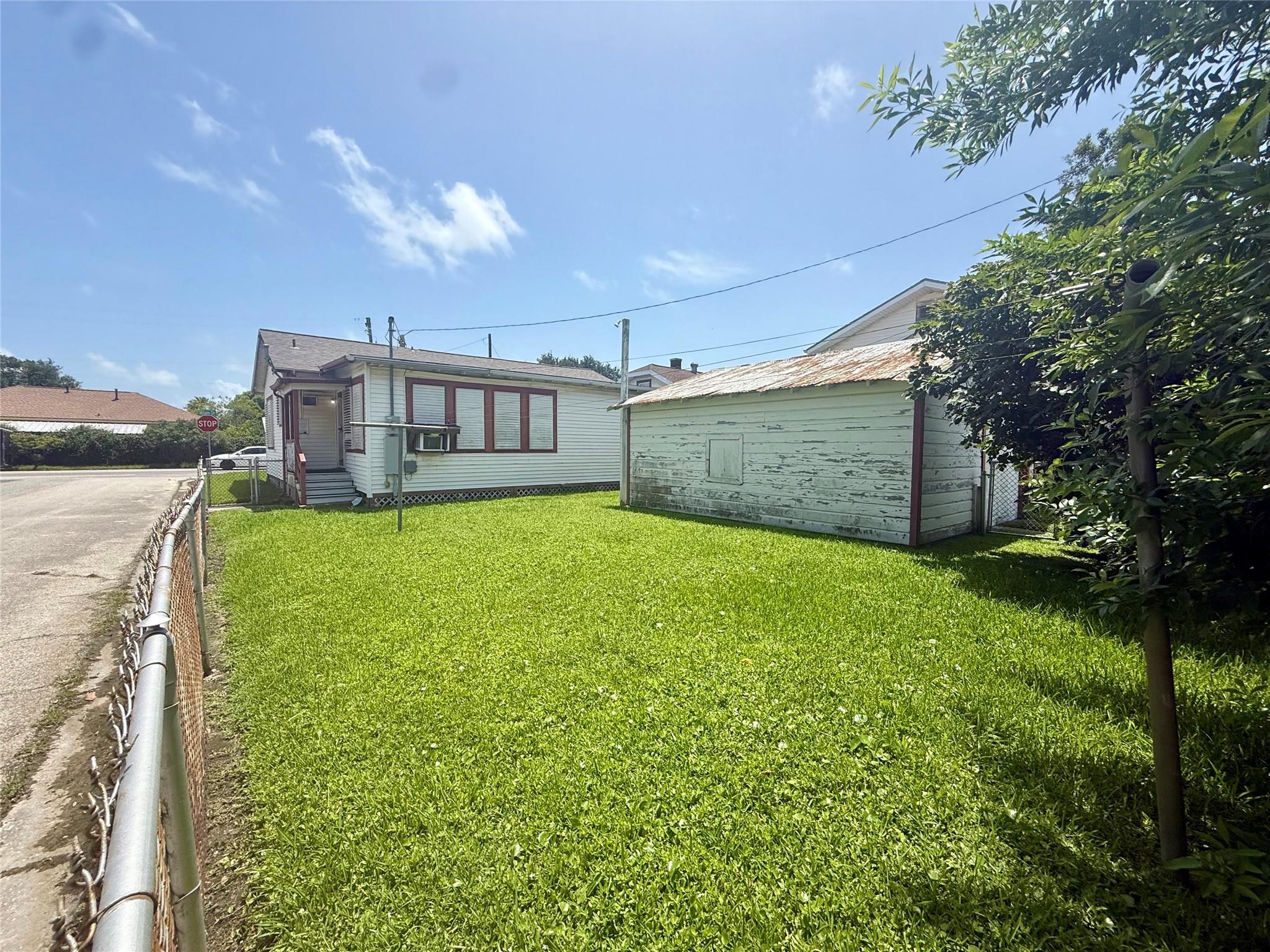 1501 Milam Drive