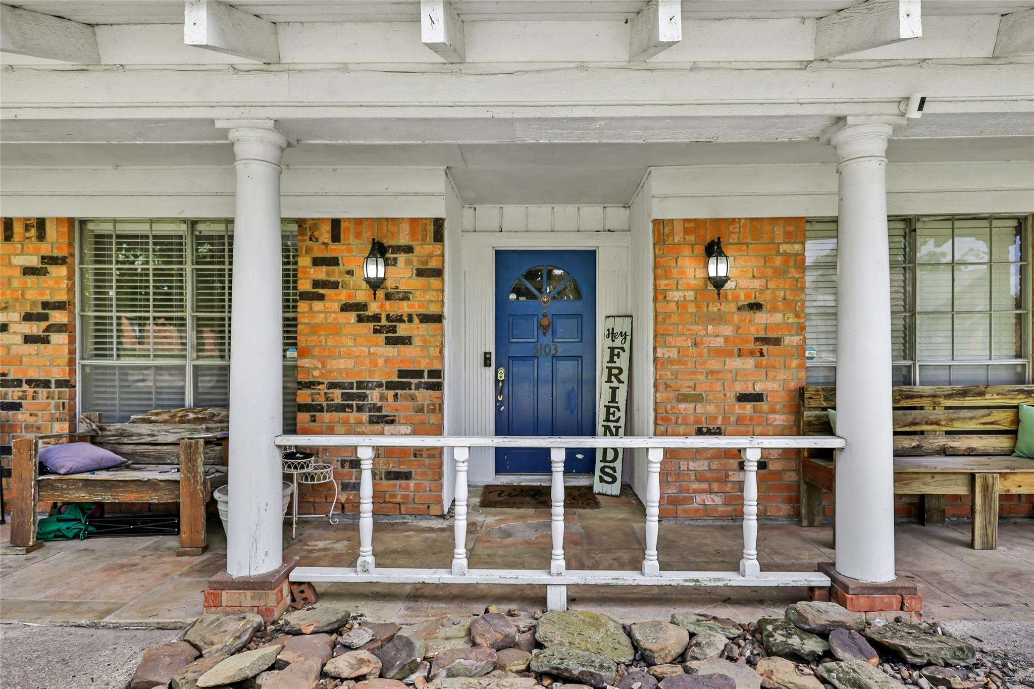 5103 Ashwood Drive