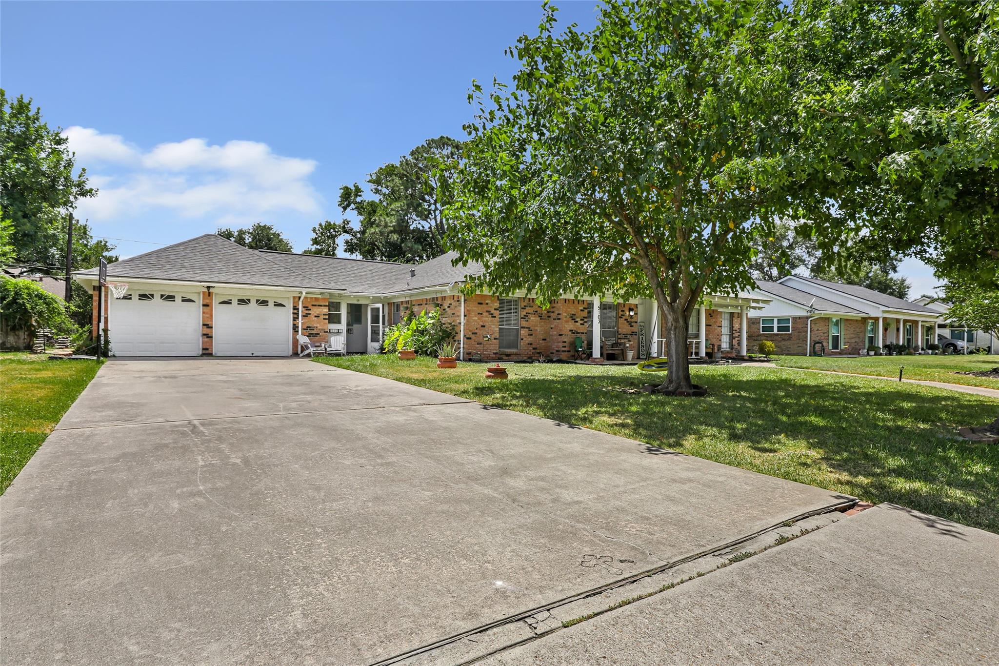 5103 Ashwood Drive