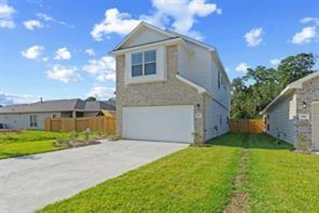 Photo of 509 Emerald Thicket Lane, Huffman, TX 77336 (MLS # 956238)