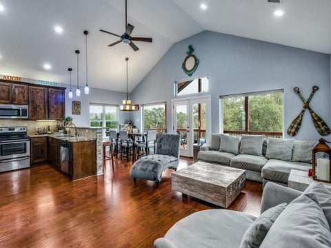 Homes For Rent - 443 Big Bend Drive<br/> Comal County, Canyon Lake, TX 78133