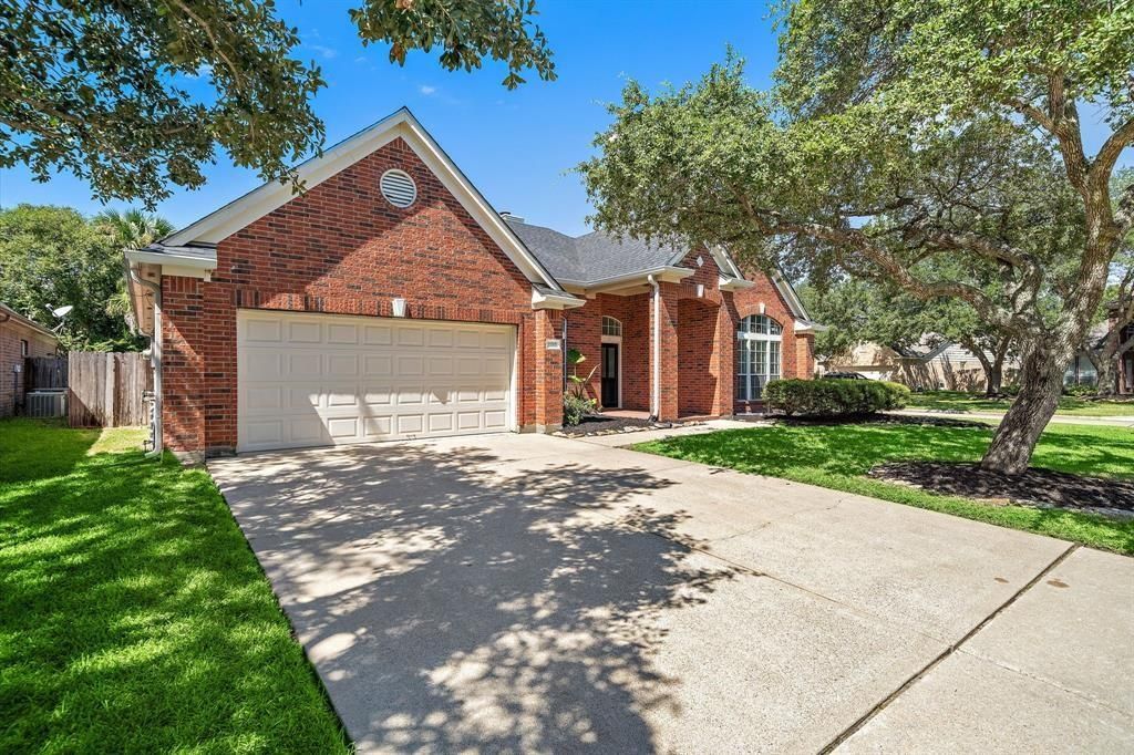 Photo of 23202 Sawleaf Circle, Katy, TX 77494 (MLS # 95717069)
