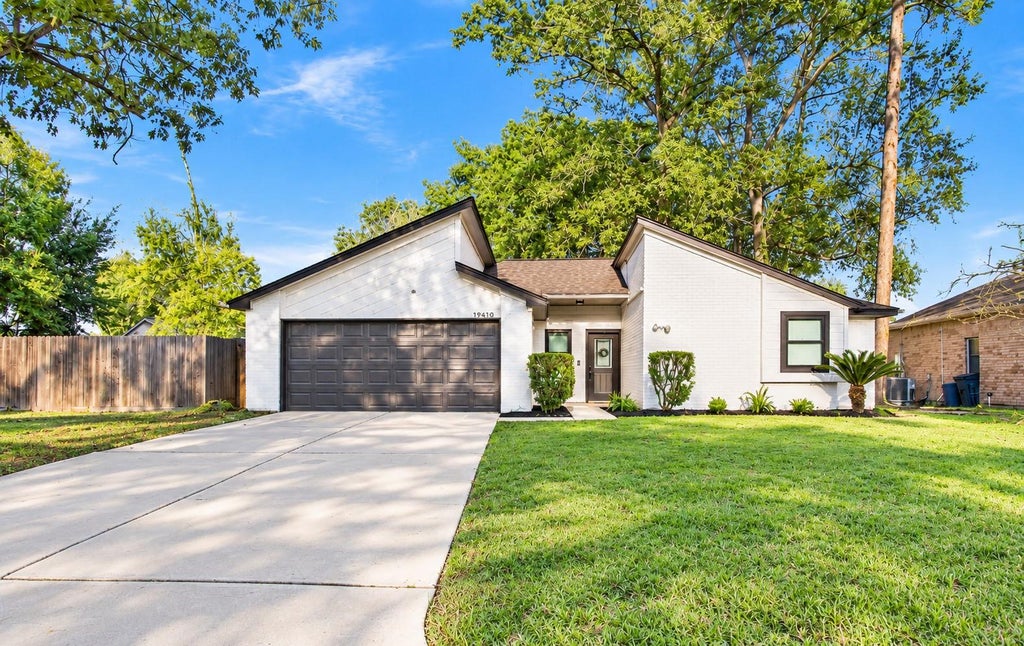 Photo of 17810 Port O Call Street, Crosby, TX 77532 (MLS # 91289845)