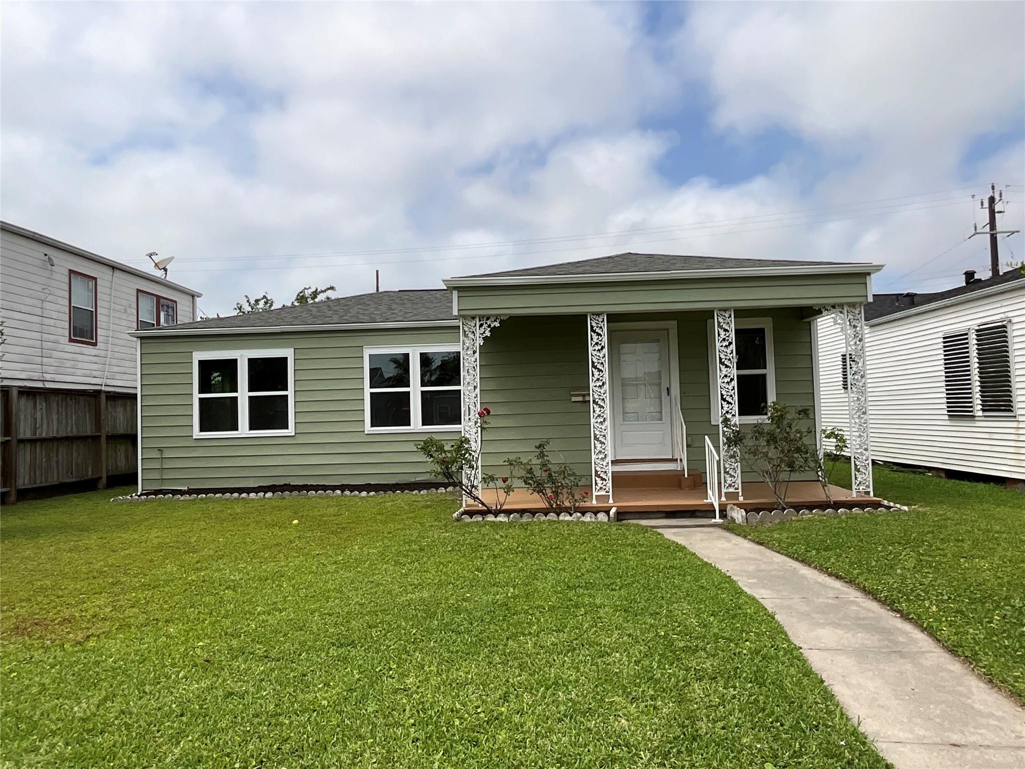 4806 Alamo Drive