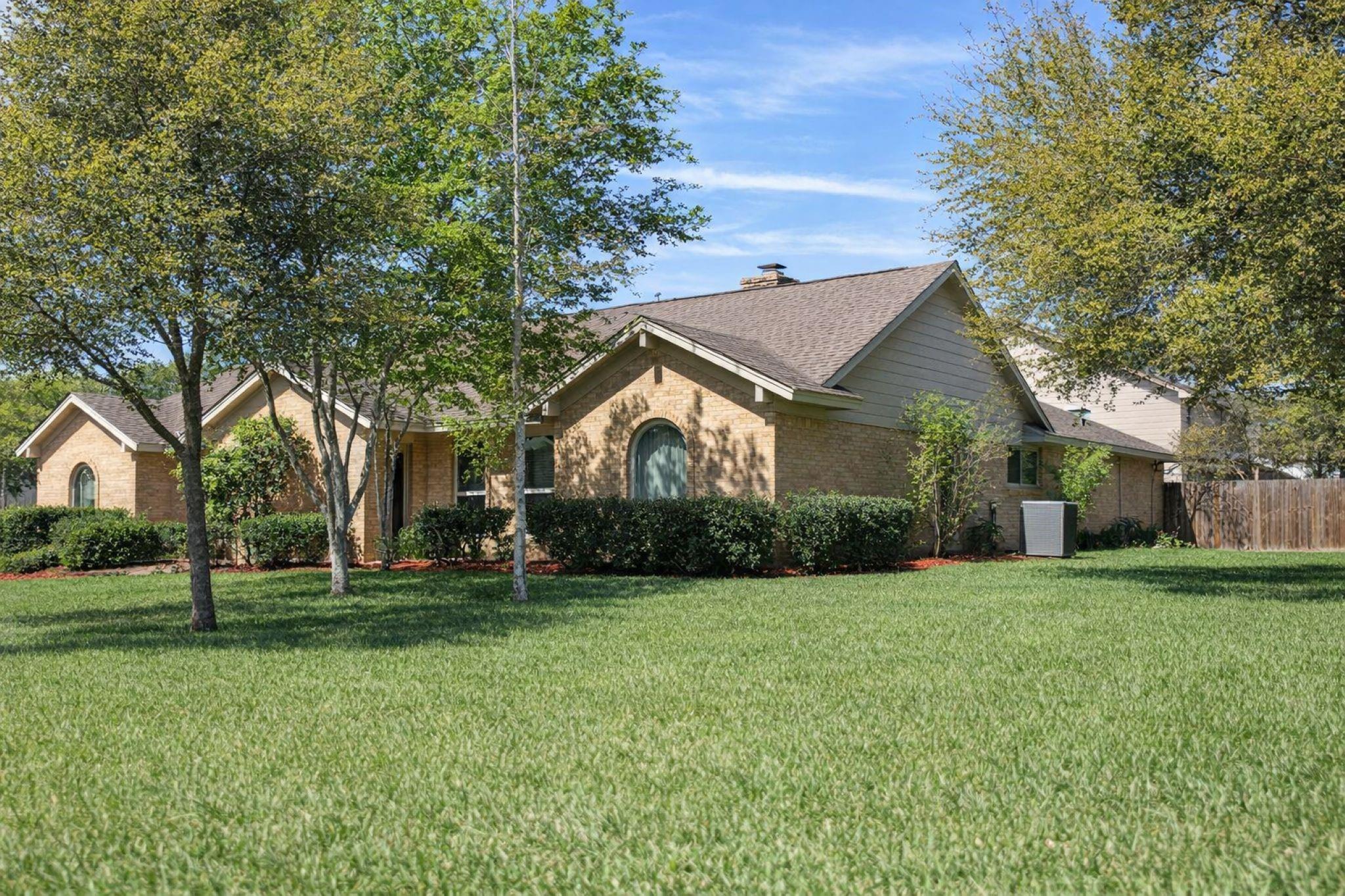 1912 Aggie Lane