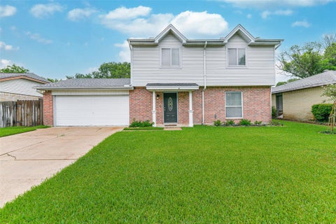 Photo of 207 Woodvale Drive, League City, TX 77573 (MLS # 18186512)