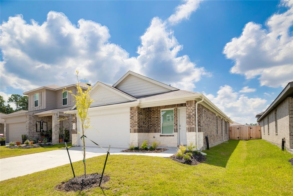 Photo of 5706 Simcrest Grove Drive, Spring, TX 77373 (MLS # 27250009)
