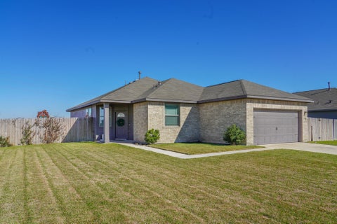Photo of 1115 Brahma Circle, East Bernard, TX 77435 (MLS # 81668461)