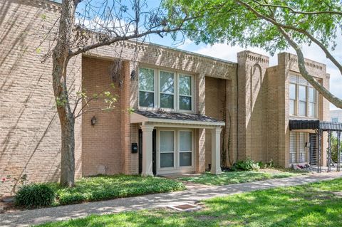 Photo of 9417 Bassoon Drive, Houston, TX 77025 (MLS # 96224263)