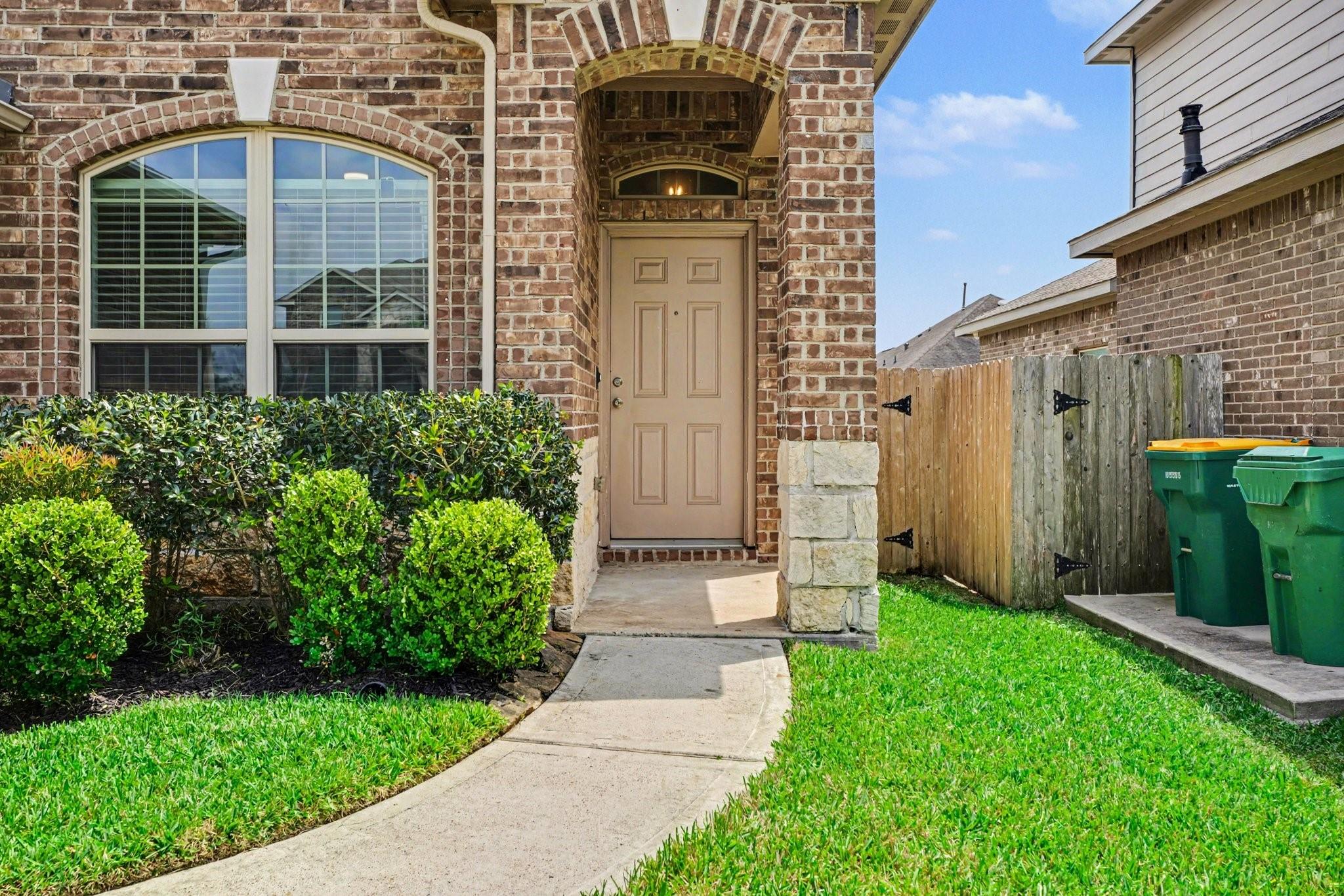 529 Rosebank Trail Lane
