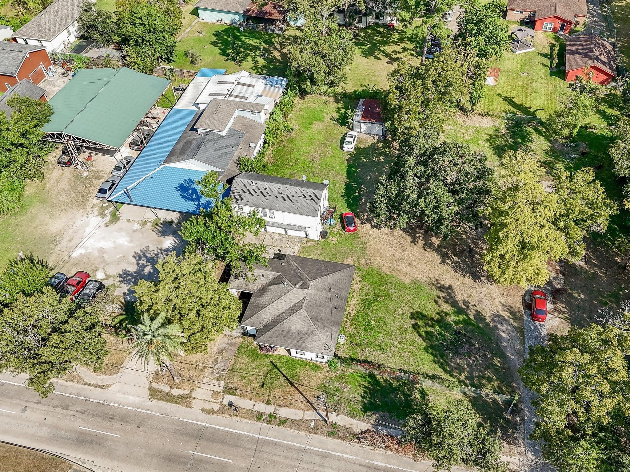 2413 E Crosstimbers Street