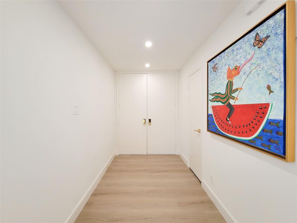 Photo of 9333 Memorial Drive #320, Houston, TX 77024 (MLS # 95654895)