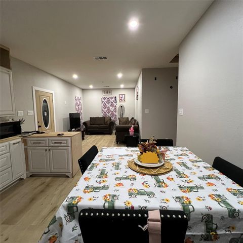 Homes For Sale - 1243 Road 5263<br/> Cleveland, TX 77327