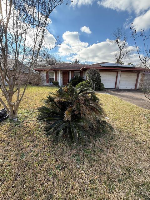 Photo of 8839 Glenhouse Drive, Houston, TX 77088 (MLS # 17362531)