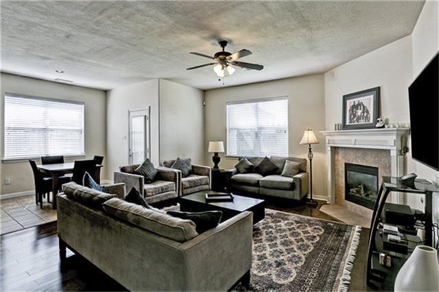 4502 Aspen Leaf Lane