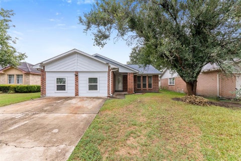 Photo of 7427 Londres Drive, Houston, TX 77083 (MLS # 38210210)