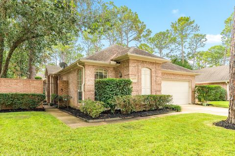 Photo of 16522 Shadow Path Drive, Pasadena, TX 77059 (MLS # 69096237)