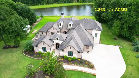 Photo of 6918 Comanche Bend, Montgomery, TX 77316 (MLS # 32443115)