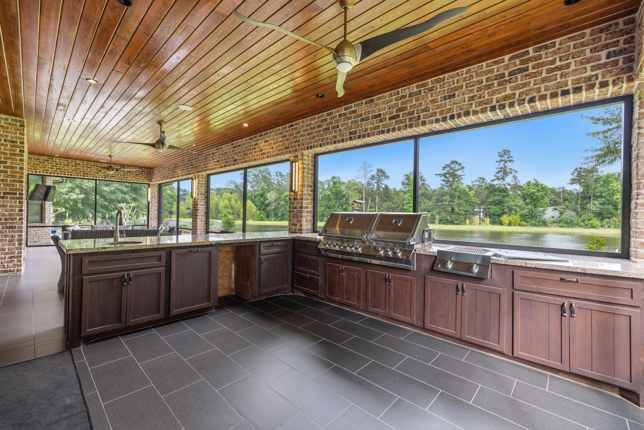 6918 Comanche Bend