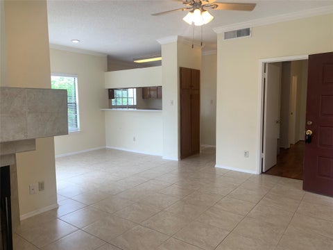 Photo of 2710 Grants Lake Boulevard #C16, Sugar Land, TX 77479 (MLS # 75437368)