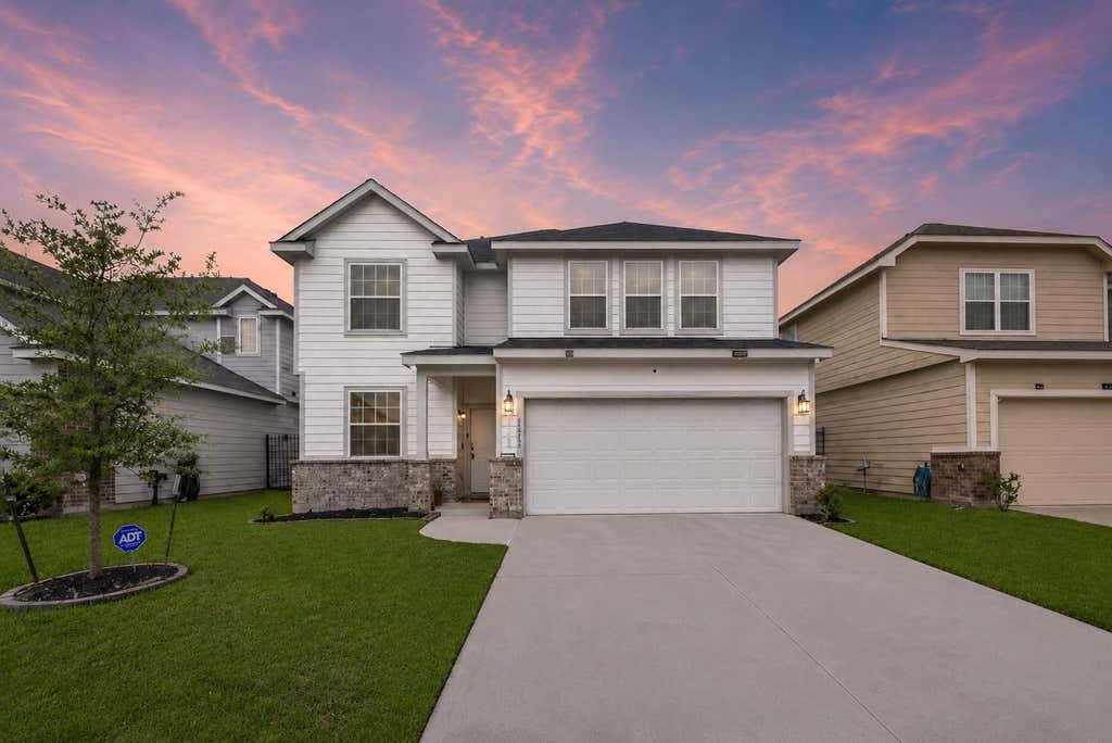 Photo of 24706 Bastiani Canvas Lane, Katy, TX 77493 (MLS # 44857433)