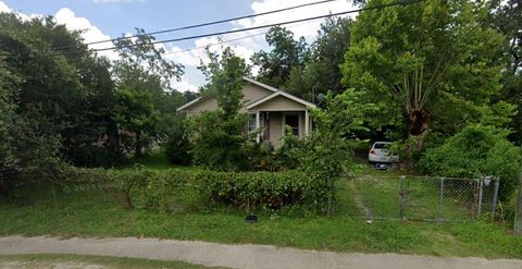Photo of 5510 Collingsworth Street, Houston, TX 77026 (MLS # 40144885)