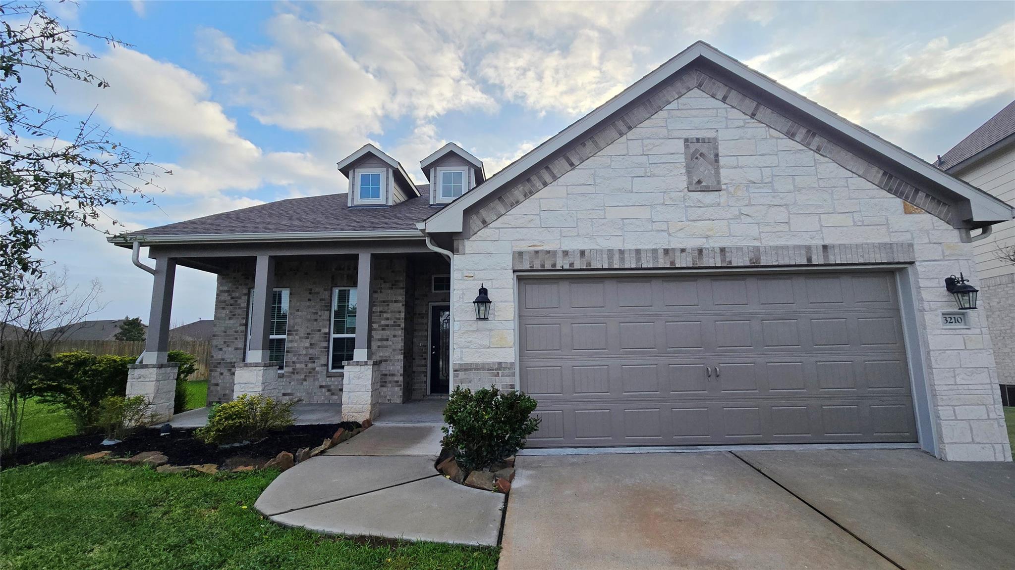 3210 Star Jasmine Lane