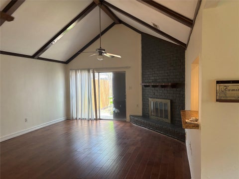 Townhouse For Sale - 2819 Cambridge Lane<br/> Fort Bend County, Missouri City, TX 77459