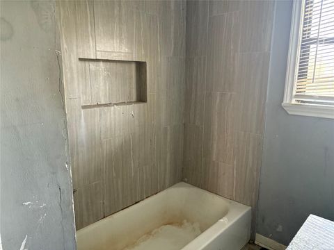 Tiny photo for 5225 Longmeadow Street, Houston, TX 77033 (MLS # 91437977)