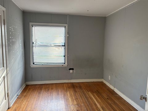 Tiny photo for 5225 Longmeadow Street, Houston, TX 77033 (MLS # 91437977)