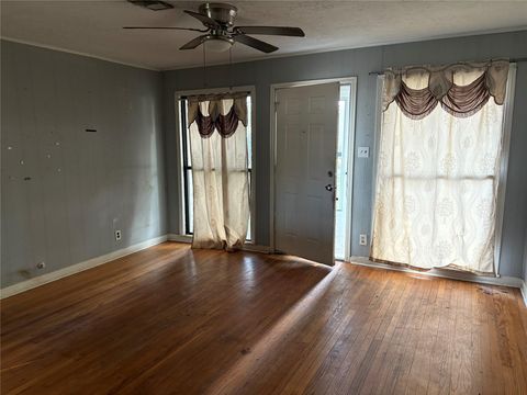 Tiny photo for 5225 Longmeadow Street, Houston, TX 77033 (MLS # 91437977)