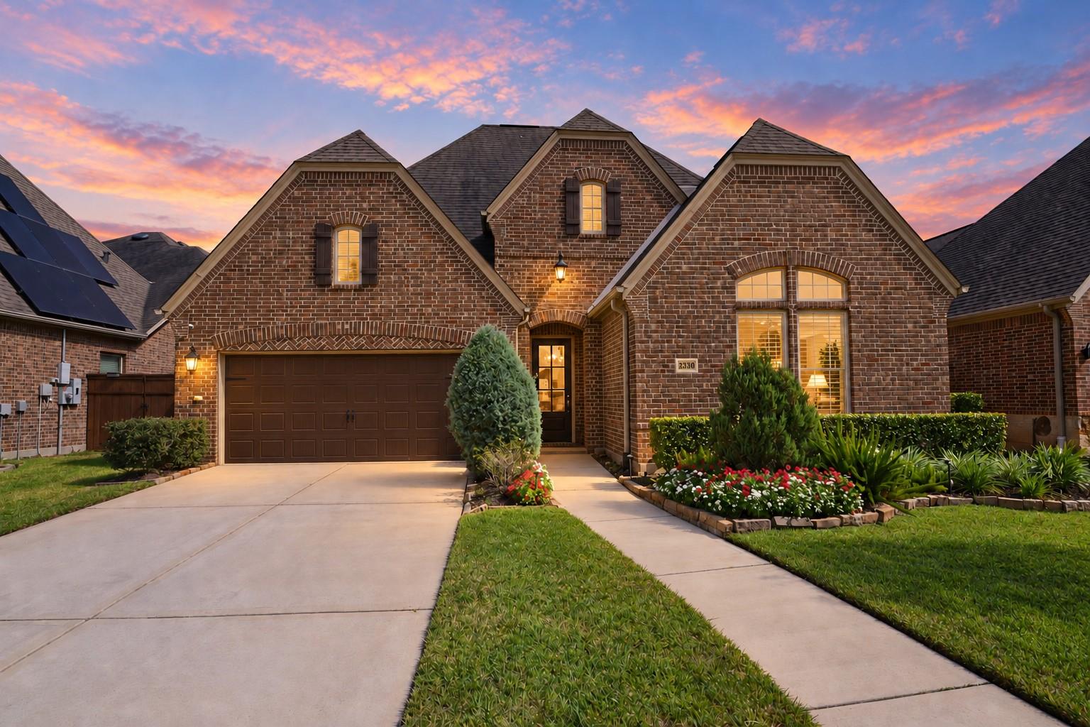 2330 Twin Rose Drive