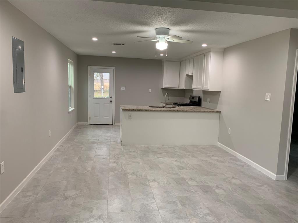 17219 Lillian Lane 3