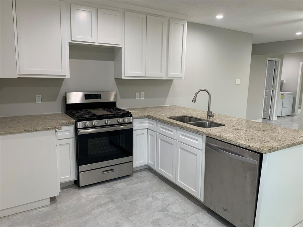 17219 Lillian Lane 3