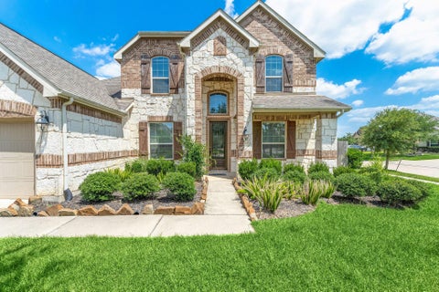 Photo of 7002 Pearl Terrace Lane, Richmond, TX 77469 (MLS # 20467178)