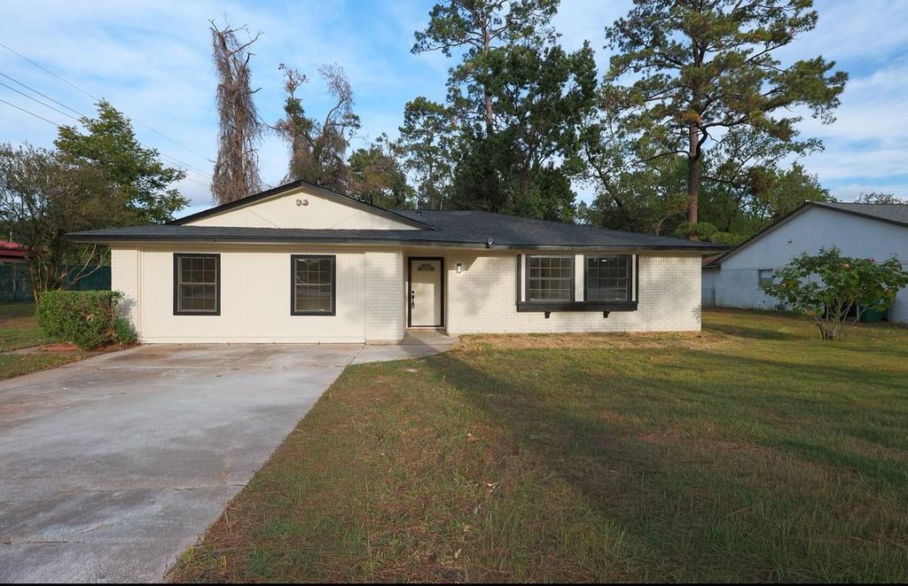 Photo of 24118 E Lake Houston Pkwy Pkwy, Huffman, TX 77336 (MLS # 20220157)