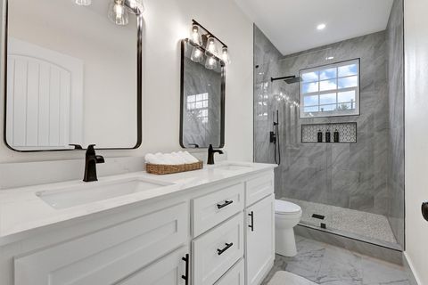 Tiny photo for 2412 Lucas Street, Houston, TX 77026 (MLS # 76027080)