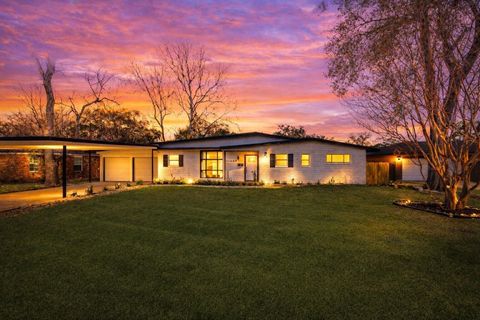 10042 Lazy Oaks Street Houston TX 77080