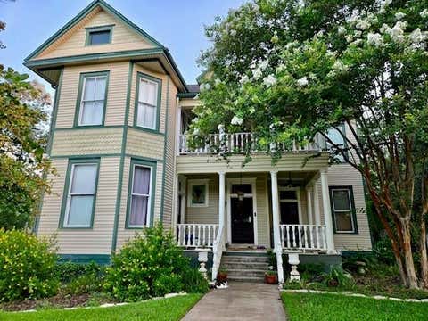 Photo of 705 Teague Street, Navasota, TX 77868 (MLS # 63085831)