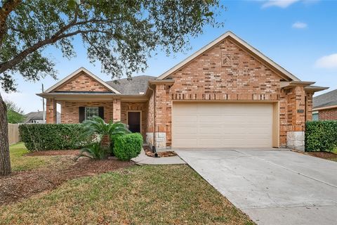 Photo of 3226 W Trail Drive, Pearland, TX 77584 (MLS # 68211968)