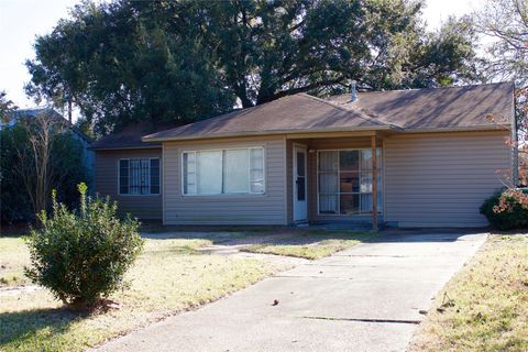Photo of 5218 Penfield Lane, Houston, TX 77021 (MLS # 91311868)