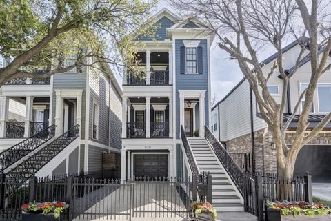 Photo of 826 E 24th Street, Houston, TX 77009 (MLS # 16074813)