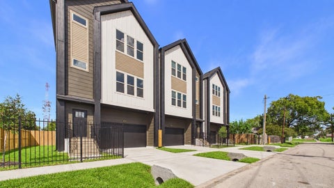 Photo of 4207 Arlington Street, Houston, TX 77018 (MLS # 65859075)