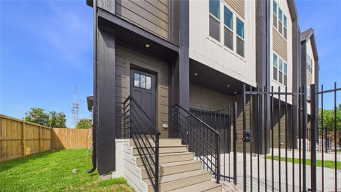 Tiny photo for 4207 Arlington Street, Houston, TX 77018 (MLS # 65859075)