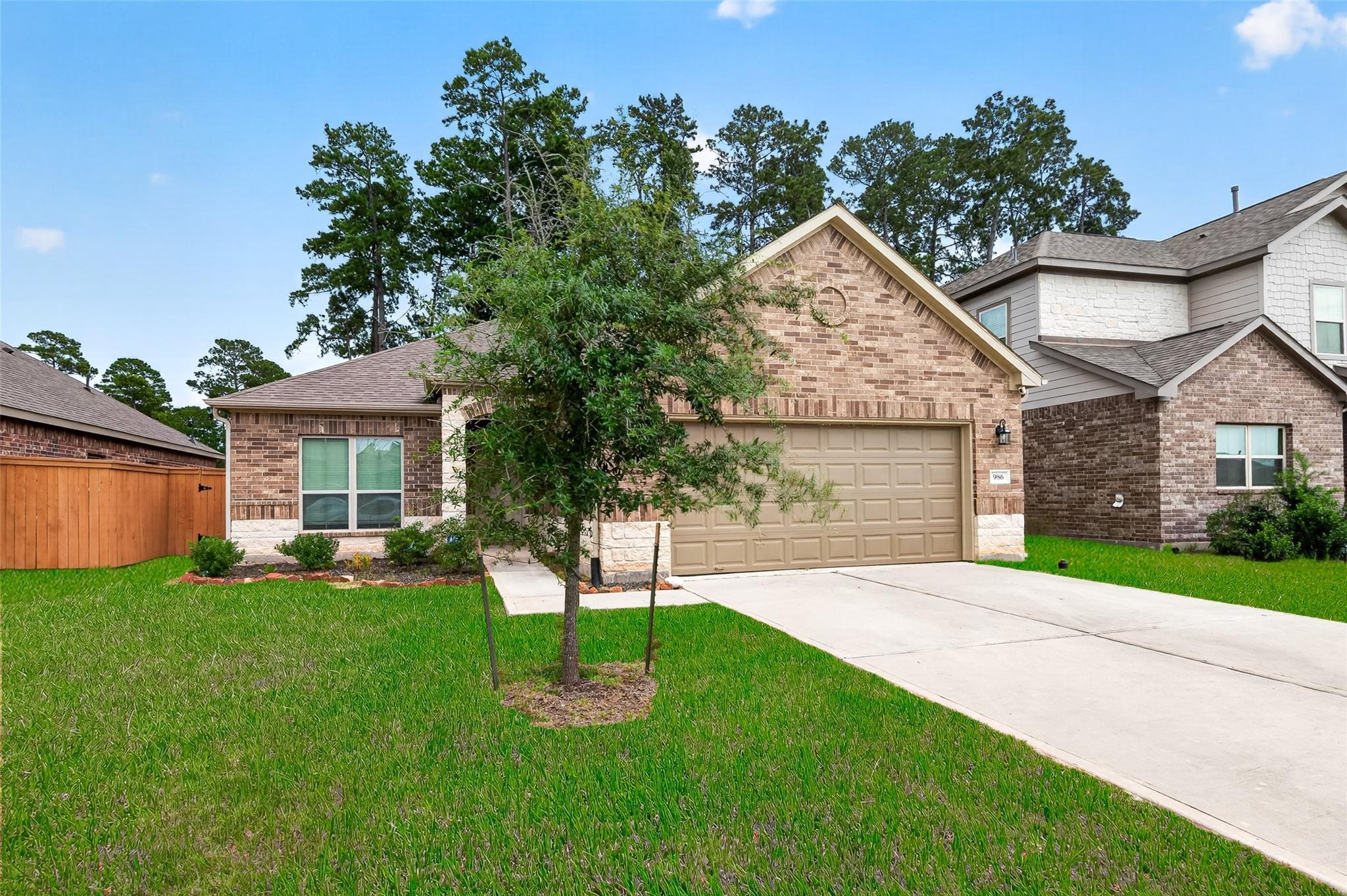 986 Golden Willow Lane